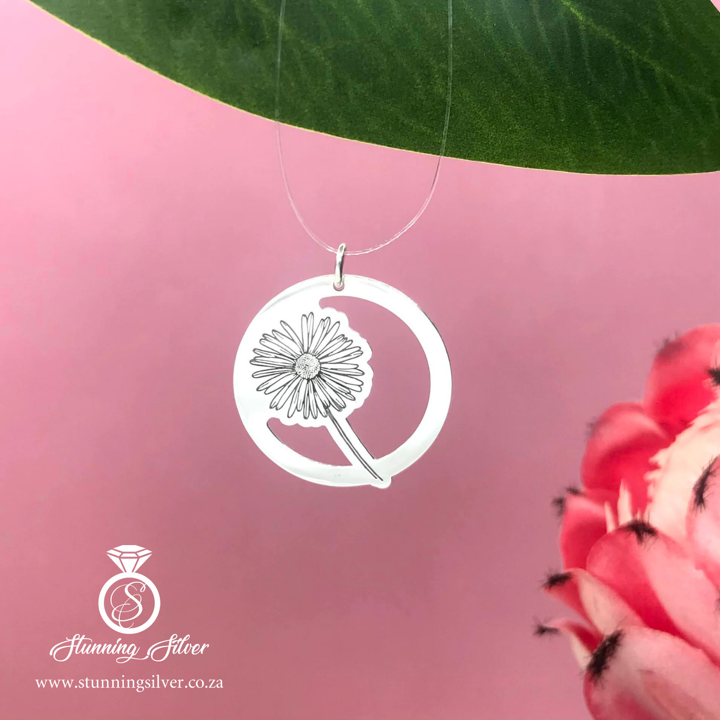 April Birth Flower Pendant - Stemmed Daisy
