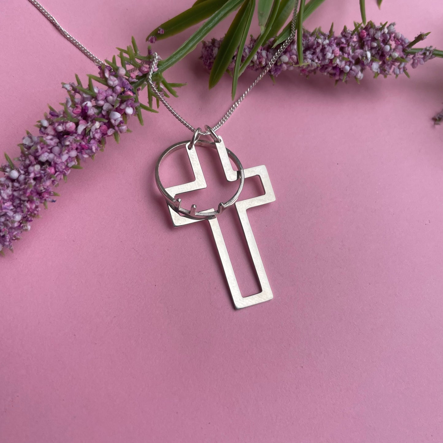 Cross Ring Holder
