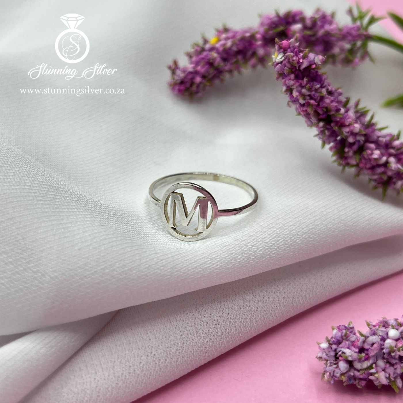 Initial in Circle Ring