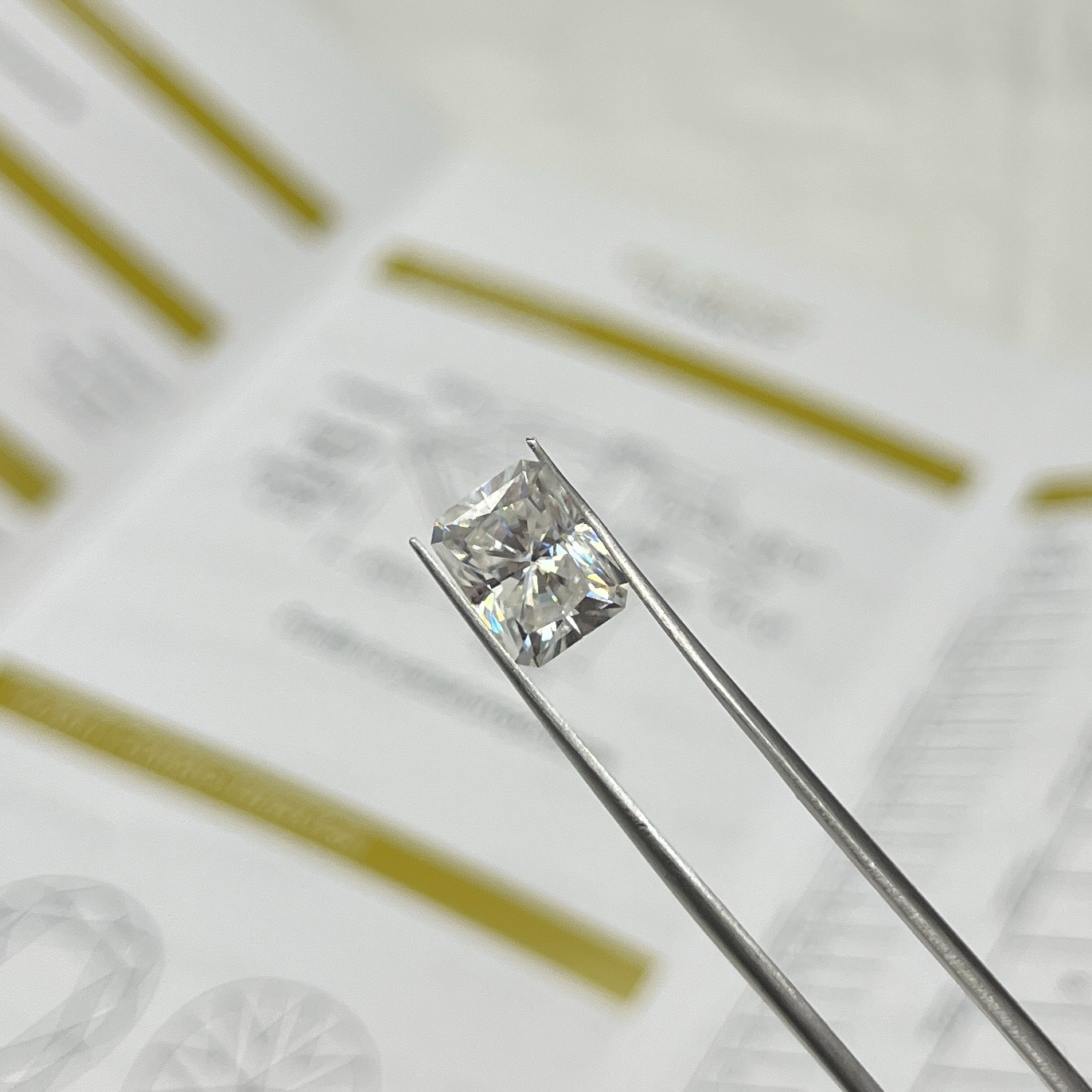 2.5ct White GH Emerald Cut Moissanite