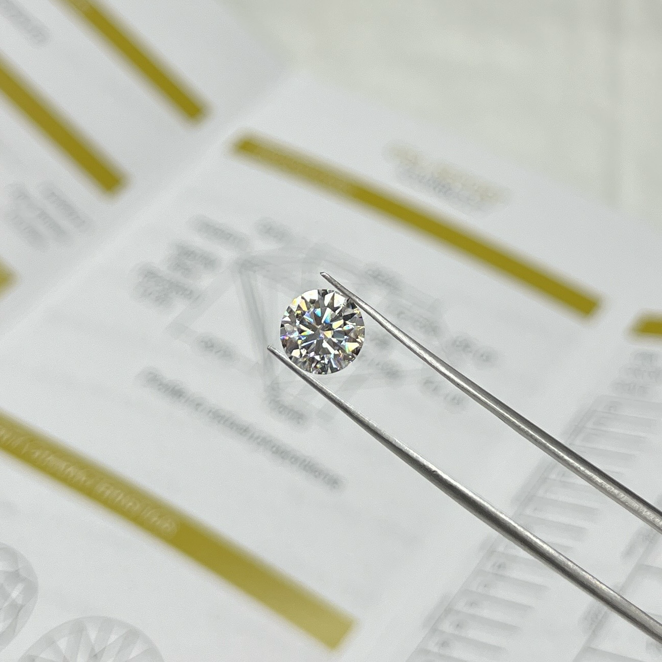1.5ct White DEF Round Moissanite