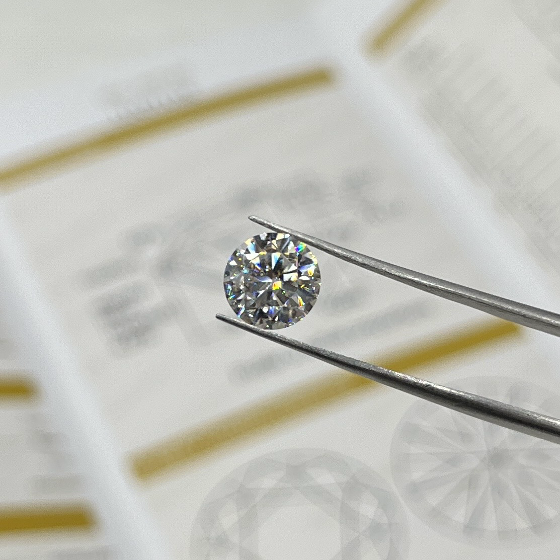 2ct White GH Round Moissanite
