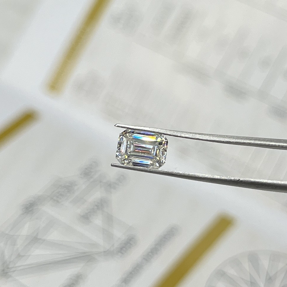 1ct White DEF Emerald Cut Moissanite