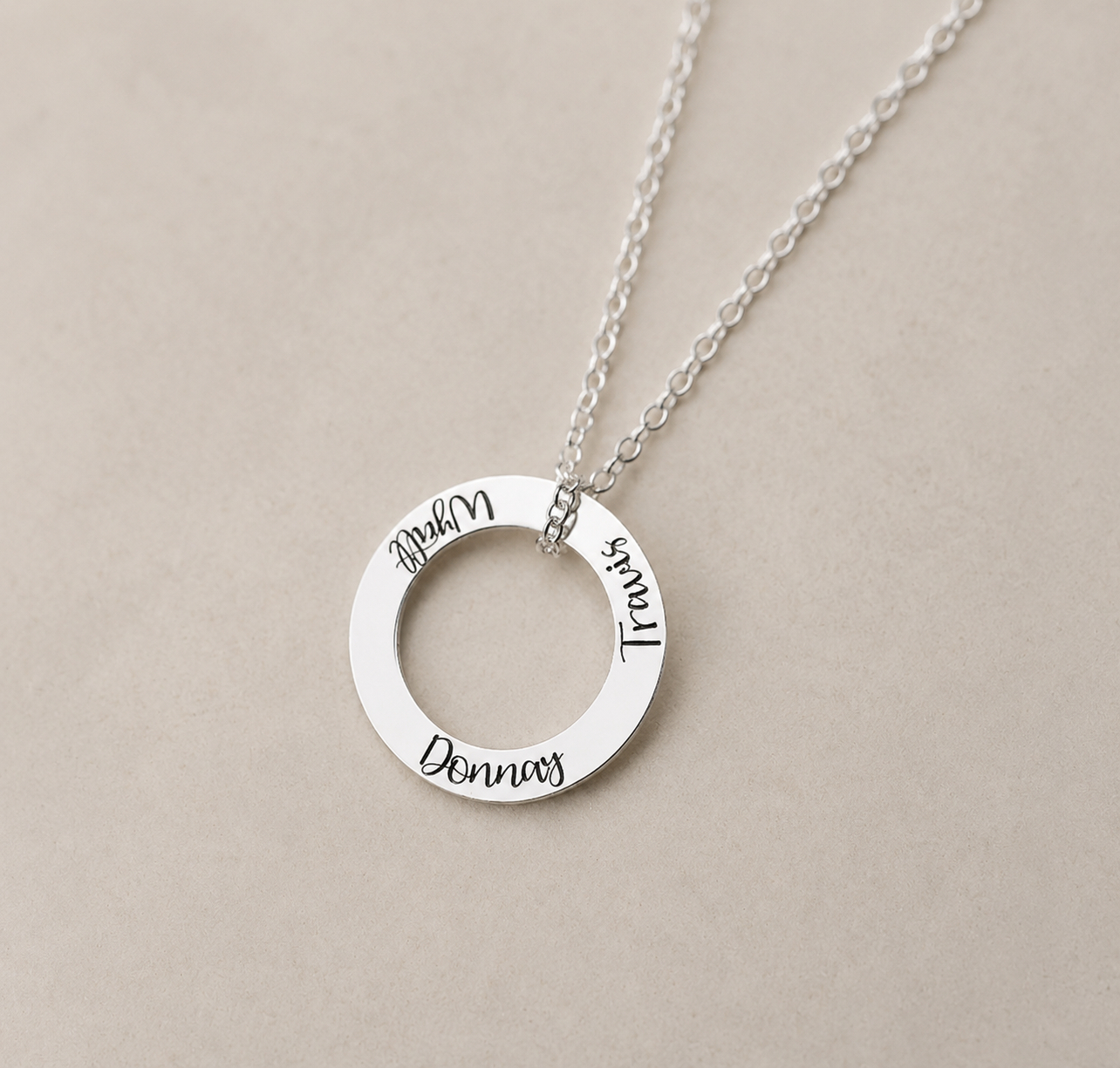 Single Circle Name Pendant — Swirly Font