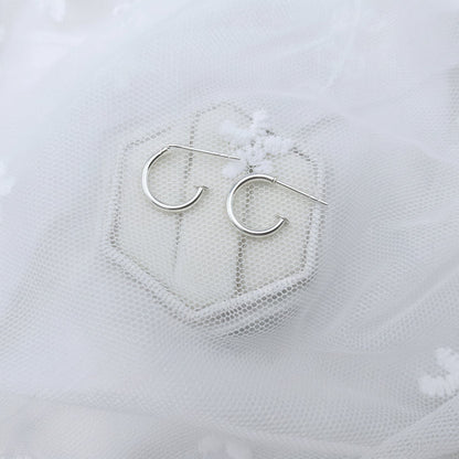 Pretty Woman Hoop Earrings