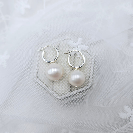 Small Hoop Earrings with Pearl