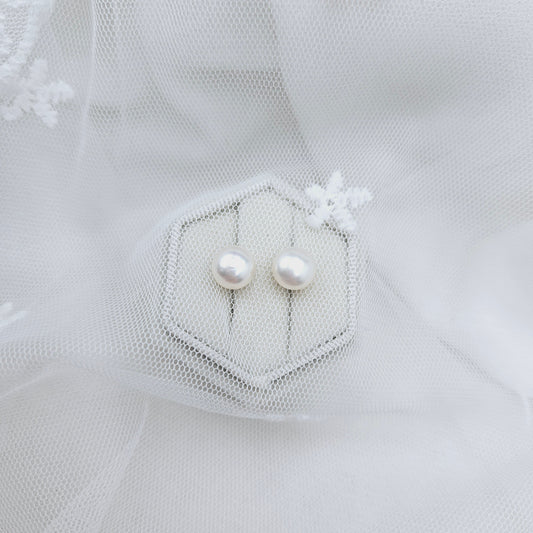 9mm Pearl Stud Earrings