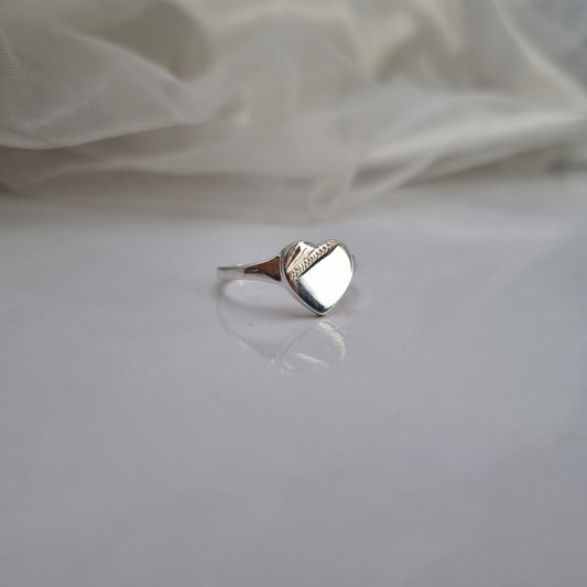 Small Heart Signet Ring