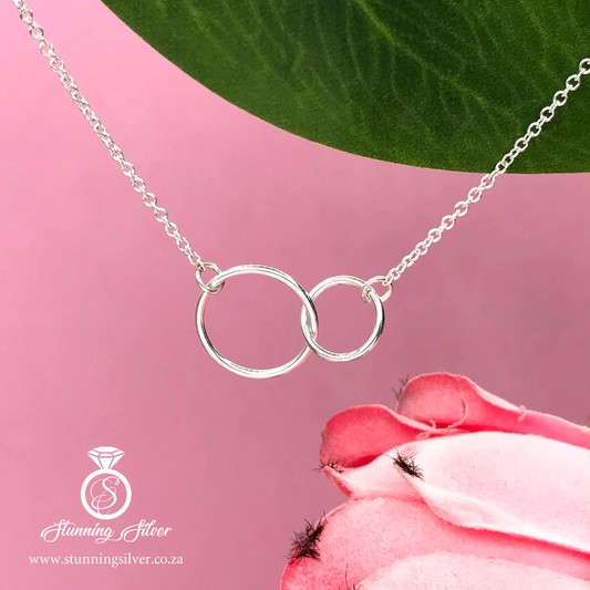 Interlinked Circle Necklace - To my Daughter