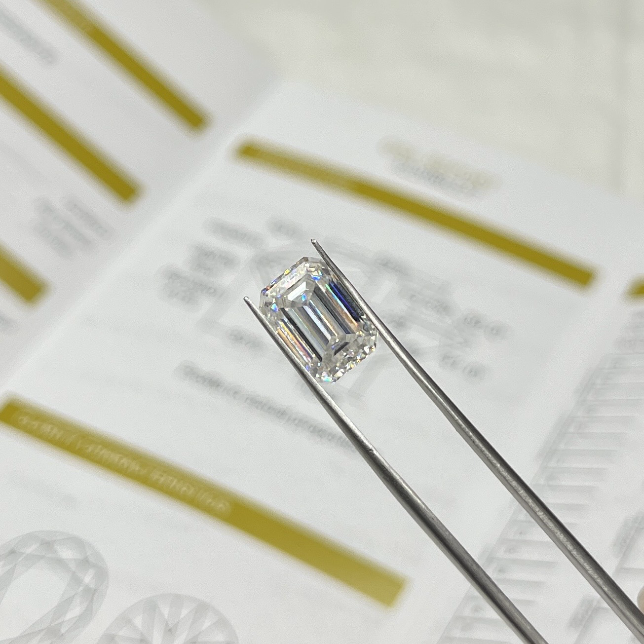 4ct White DEF Emerald Cut Moissanite