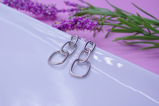 Linked Oval Stud Earrings