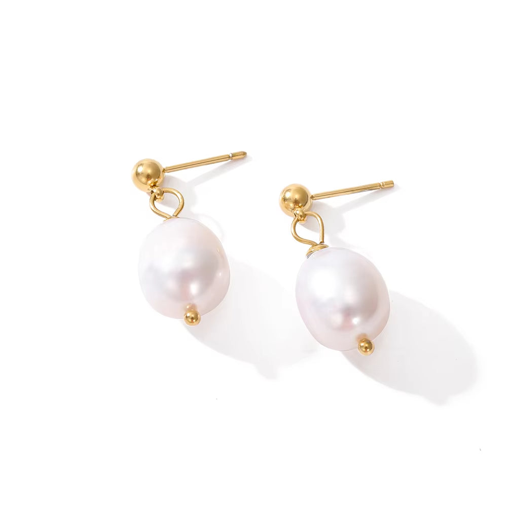 Grace in Motion Earrings