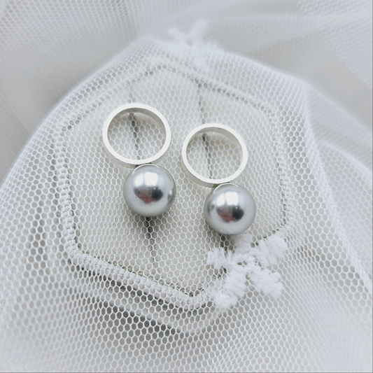 Grey Shell Pearl and Circle Stud Earrings