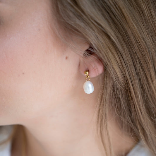 Grace in Motion Earrings